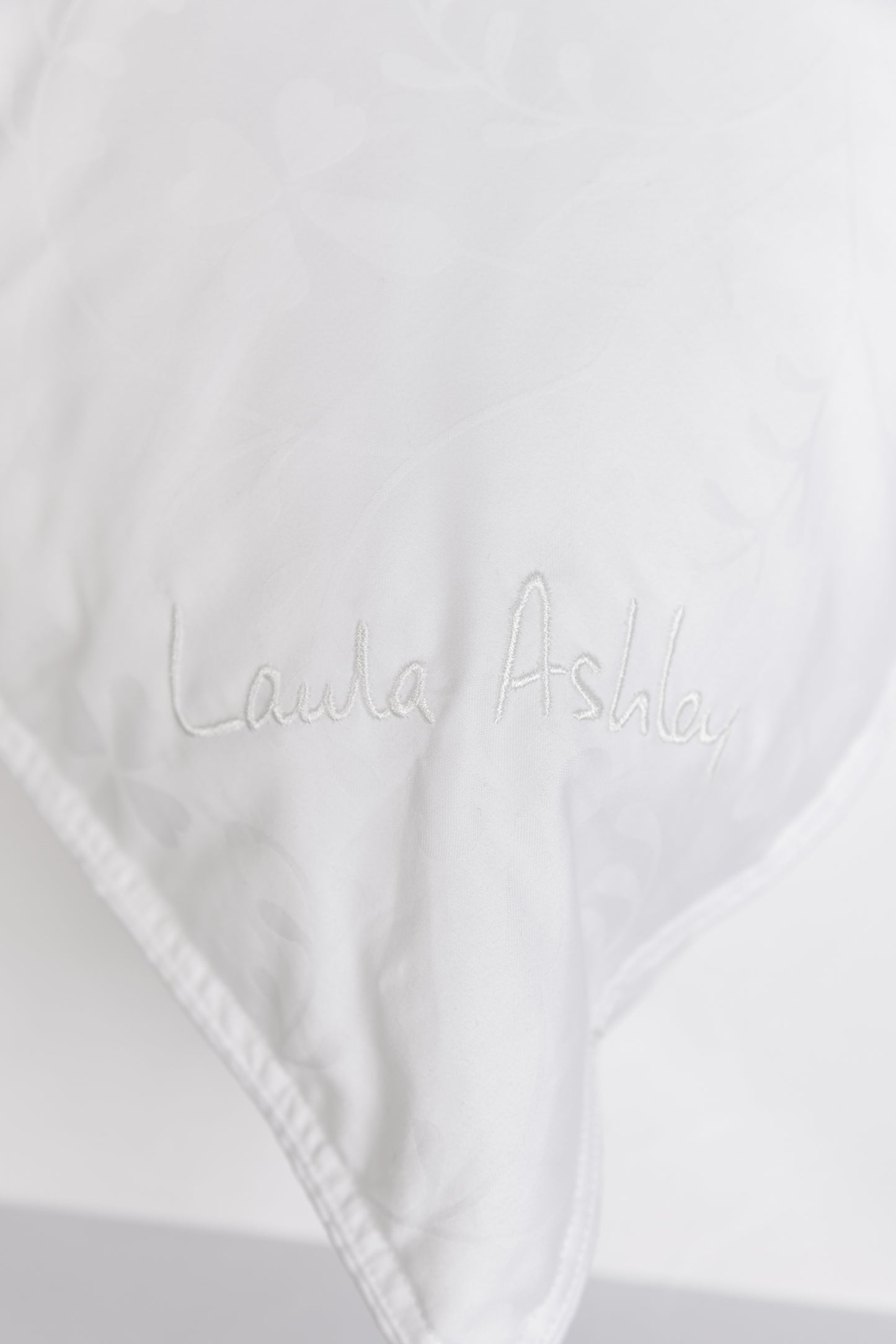 Laura Ashley Goose Feather and Down Surround